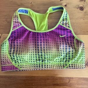 Nike size medium sports bra